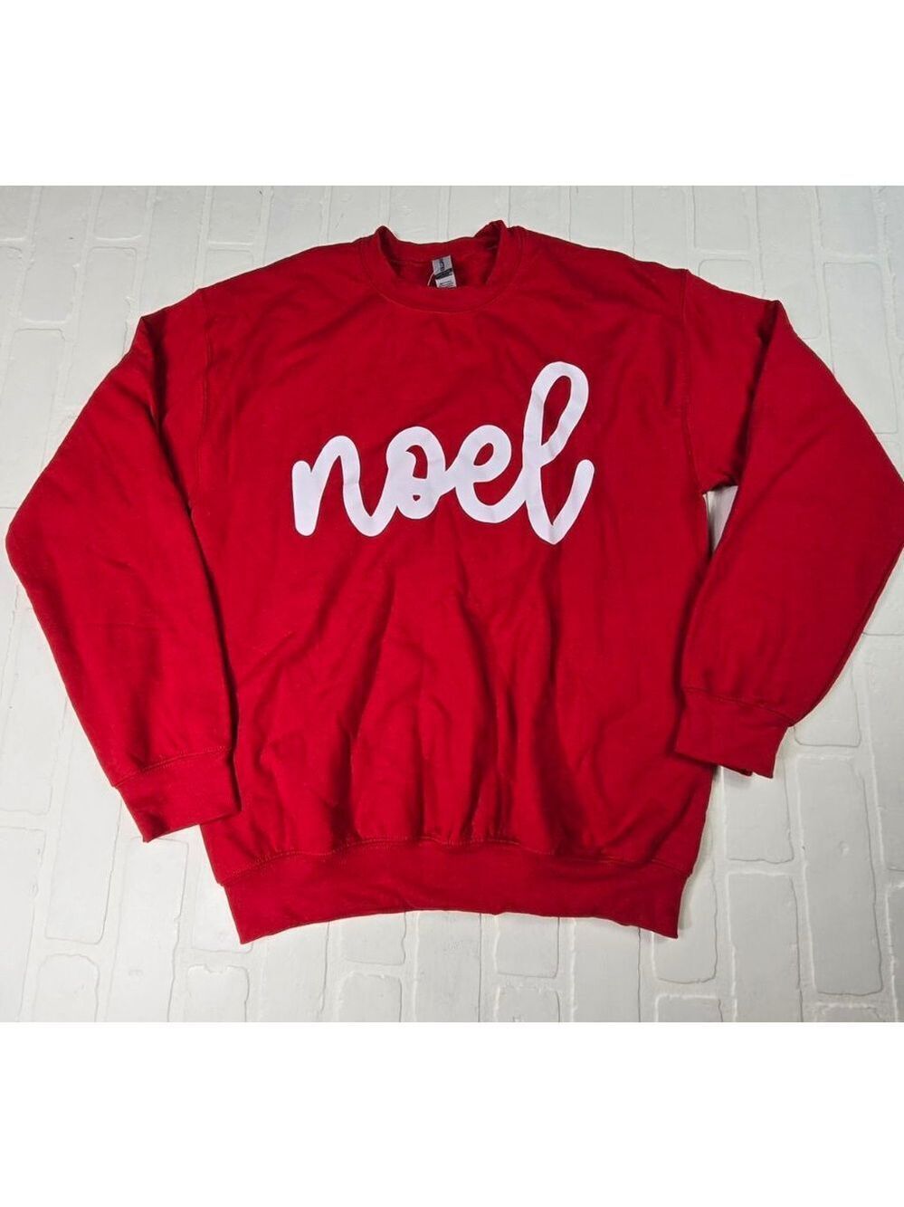 Noelle Red Pullover Sweatshirt Size Medium